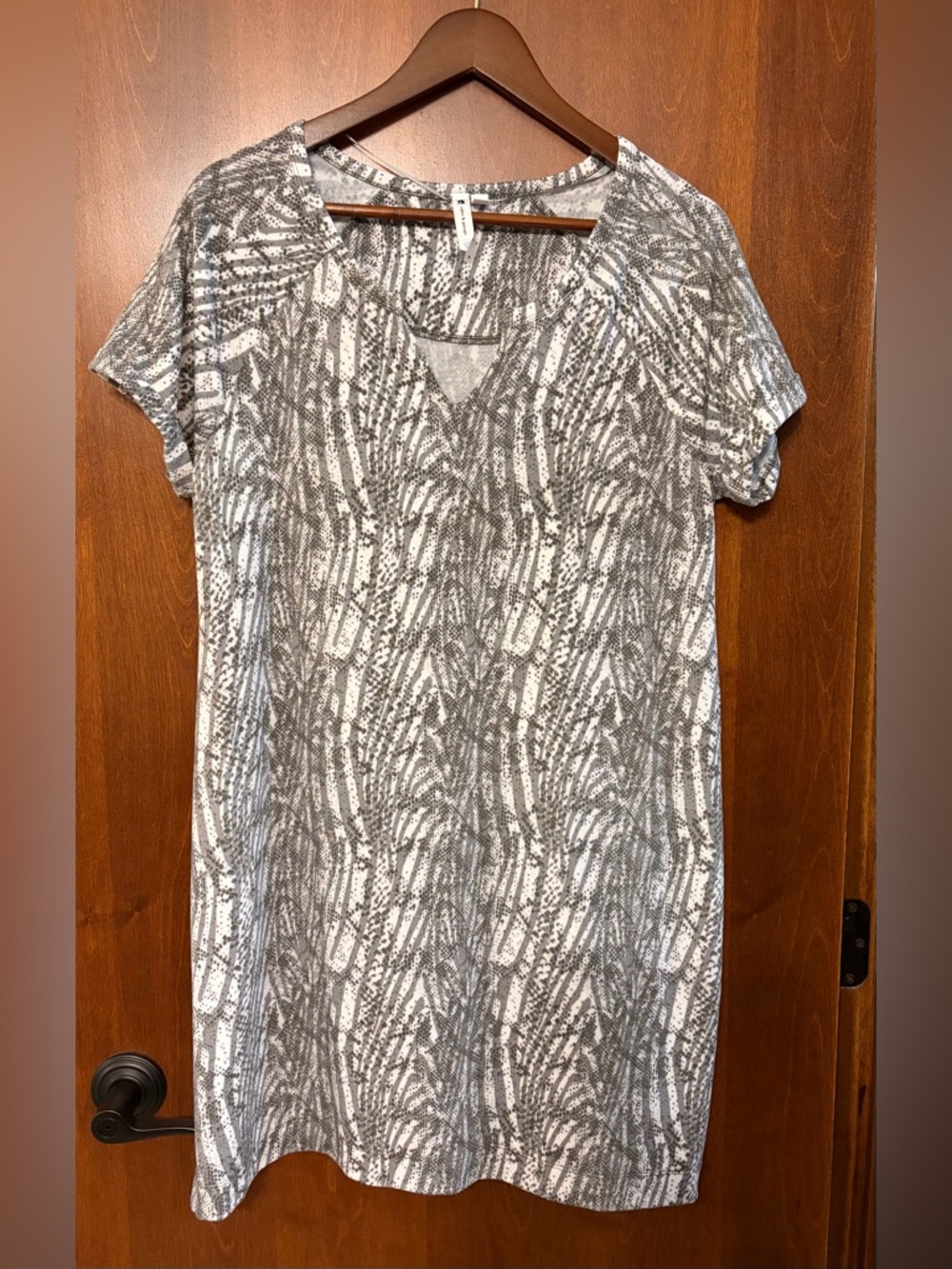 Cable & Gauge Women's Large Gray Patterned Mini dress